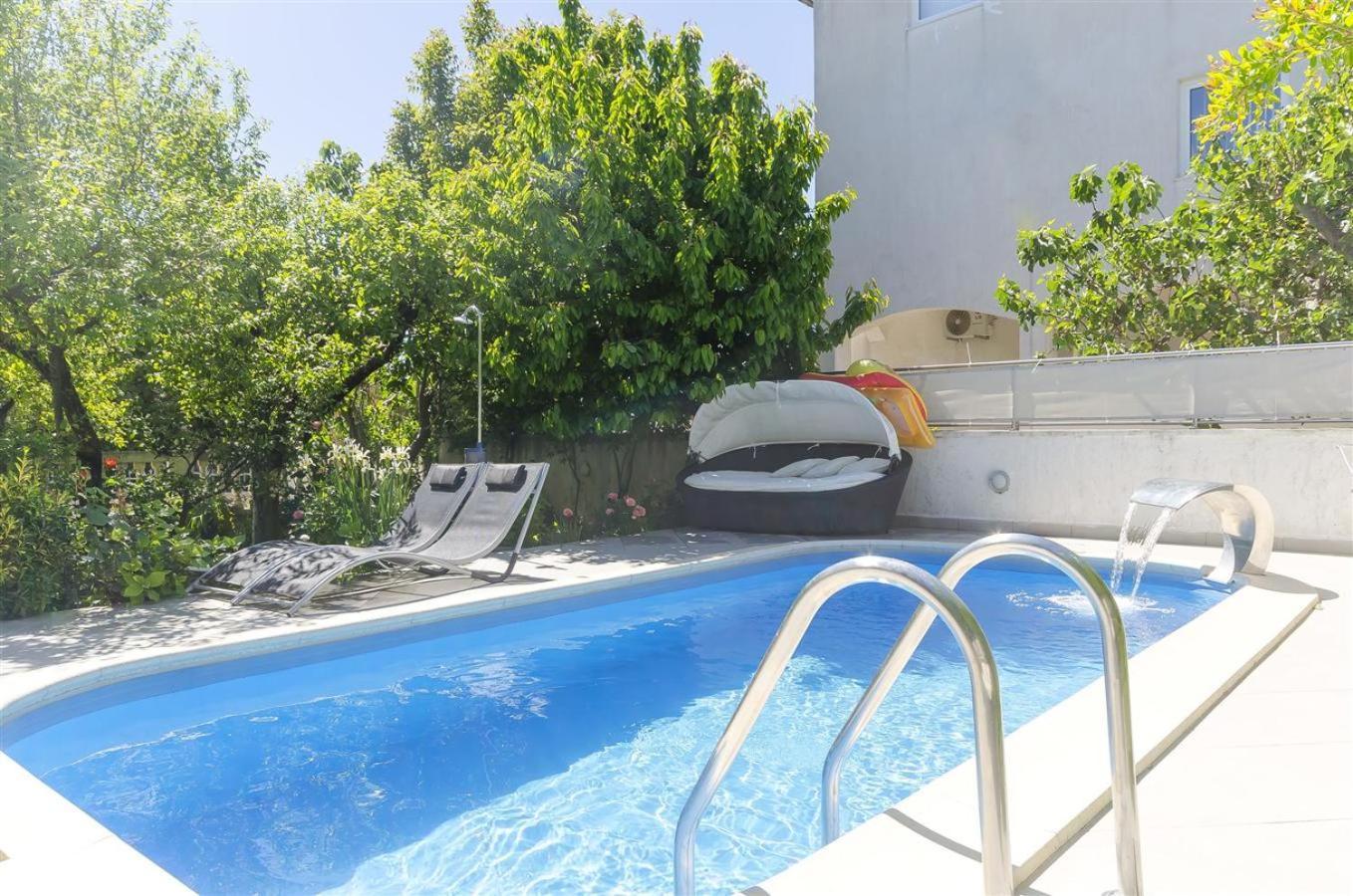 Apartments Keran - By Suites Living Водице Экстерьер фото